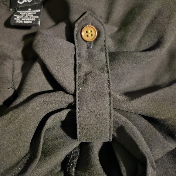 Justify Semi Sheer Black V-neck 100% Polyester Pull Over Blouse Size S - Picture 5 of 6